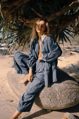YUMI SHIRT | NAVY PINSTRIPE