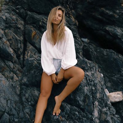 ELLA WRAP TOP – WHITE