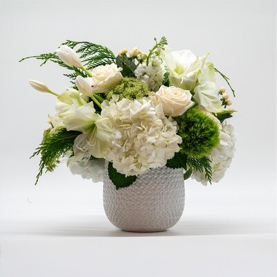 Deluxe Winter White Centerpiece