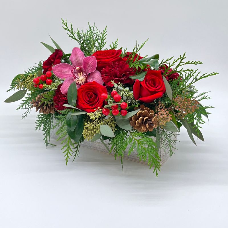 Holiday Tradition Centerpiece - Deluxe