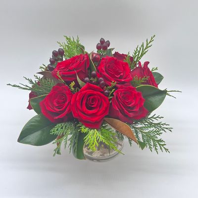 Classic Holiday Arrangement