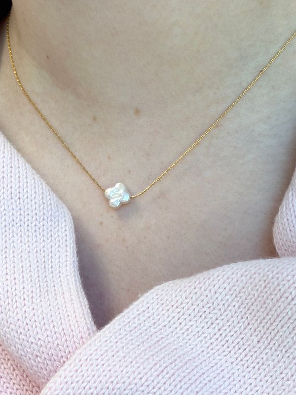 Francis &amp; Friends Evie Pearl Quatrefoil Necklace