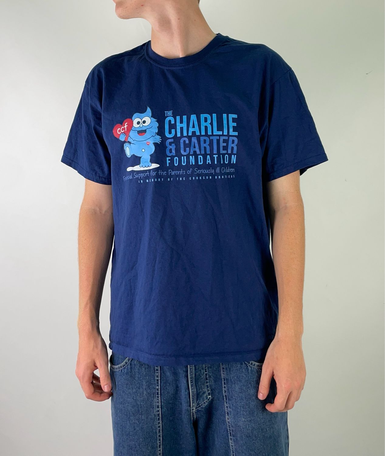 T-shirt z nadrukiem &quot;Charlie&quot; (M)