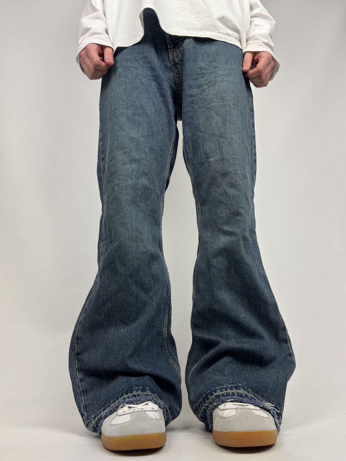Spodnie Weekday Bootcut (L)
