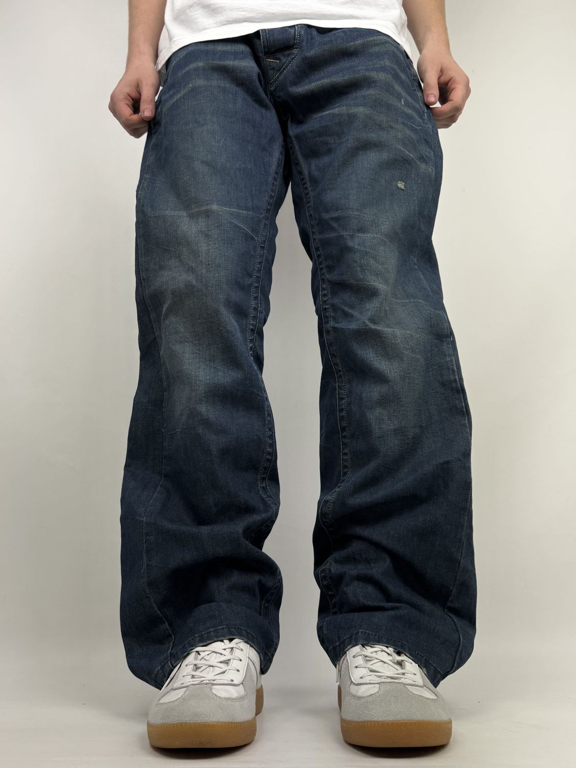 Spodnie Yellowing Washed Jeans (XL)