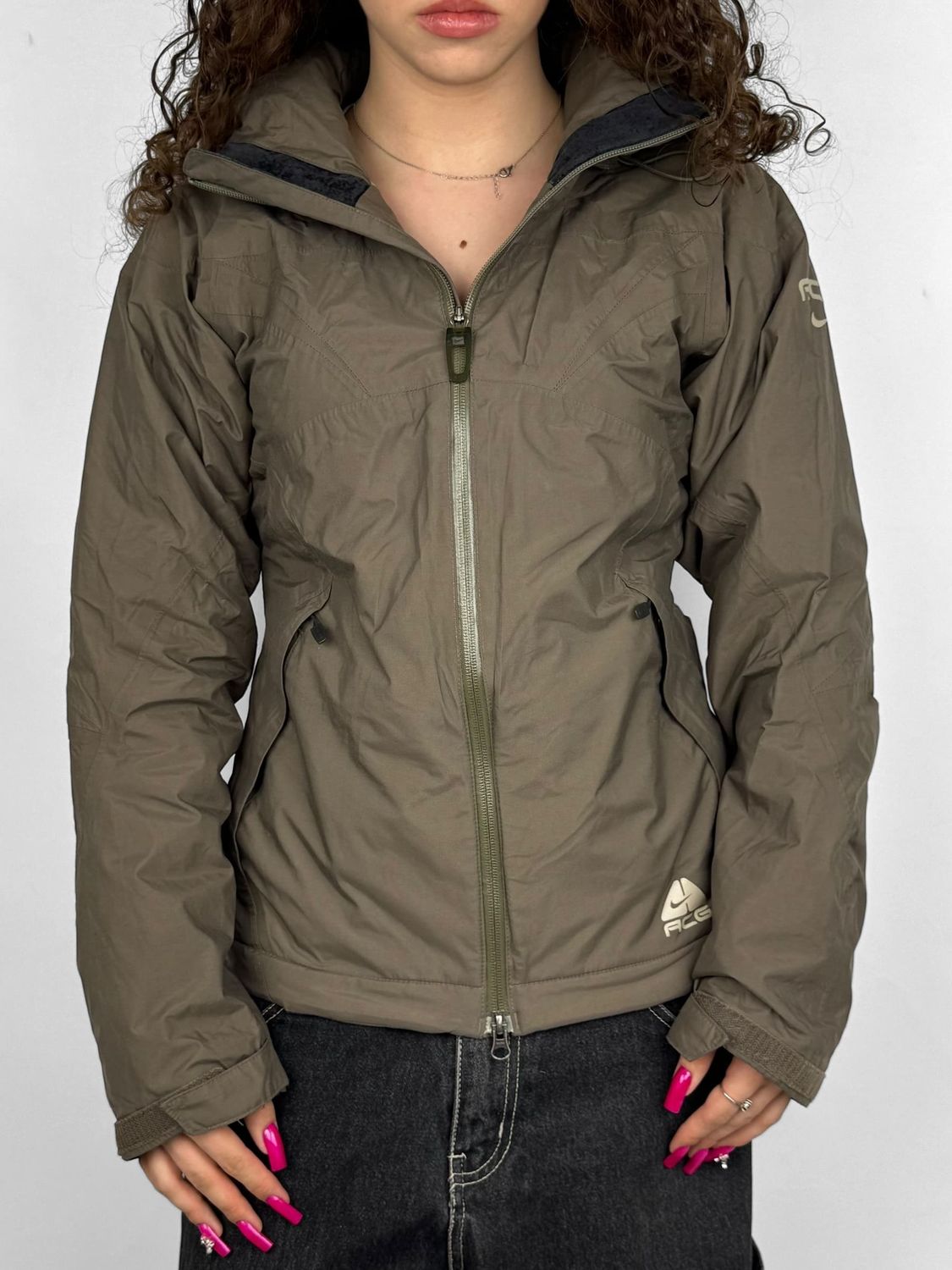 Kurtka Ocieplana Nike ACG (Damskie S)