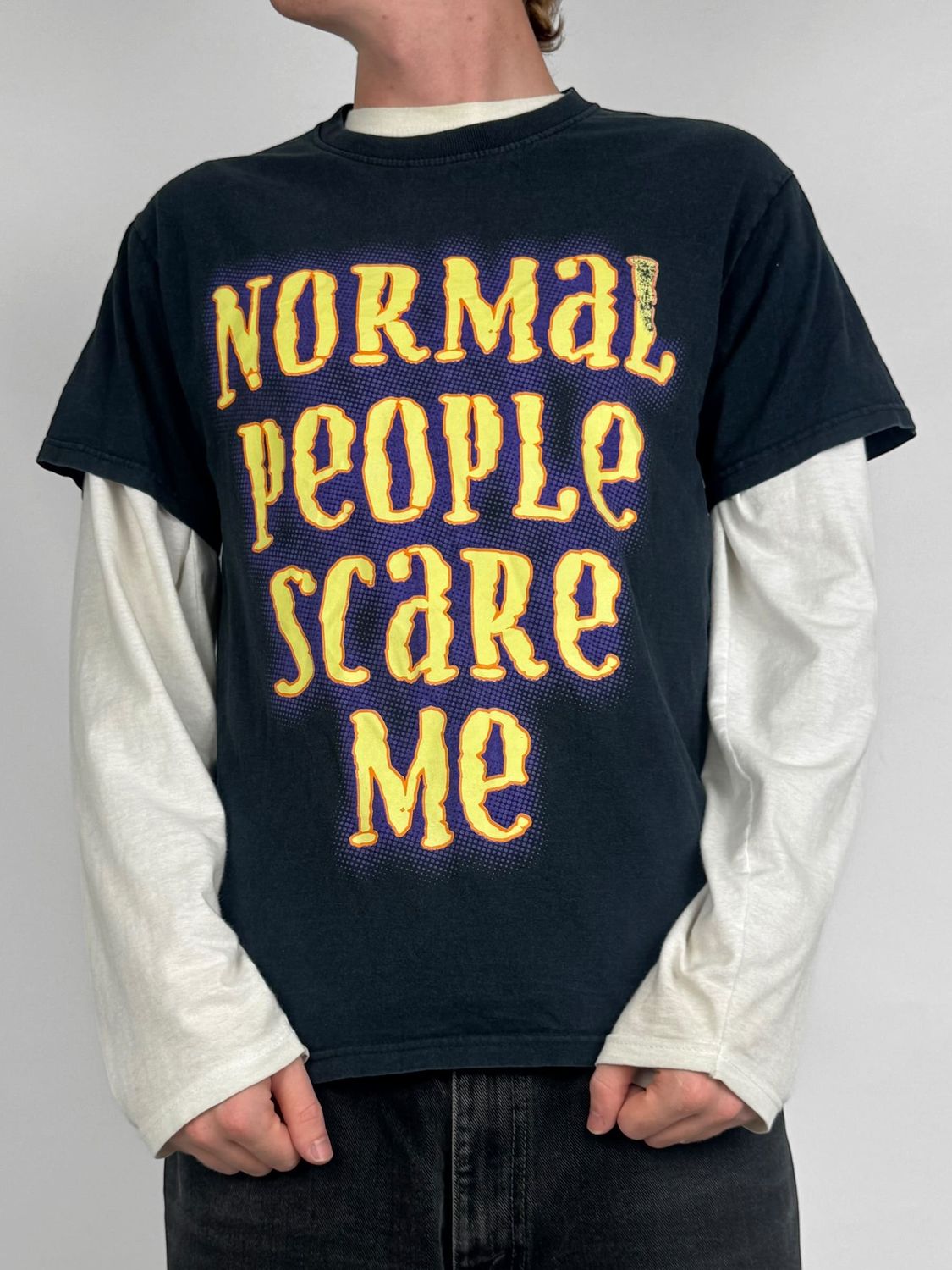 T-shirt Normal People Scare Me 00's (M)