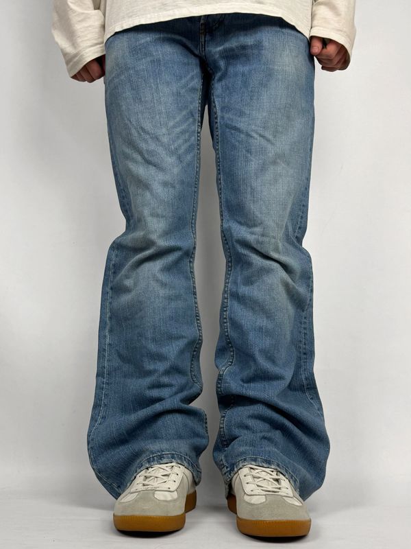 Spodnie Levi's 512 Bootcut Jeans (M)
