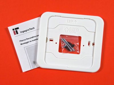 Wall plate for Honeywell Home T6 Receiver