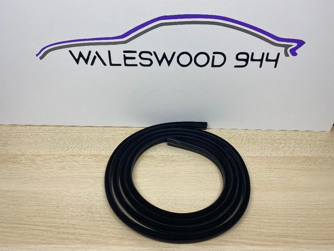 New Porsche 944 Sunroof Seal 86 Onwards