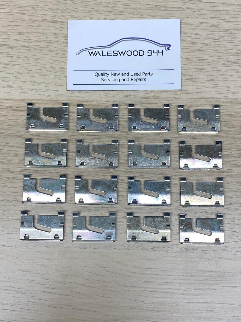 New Porsche 944 924 Windscreen Trim Clips x 16