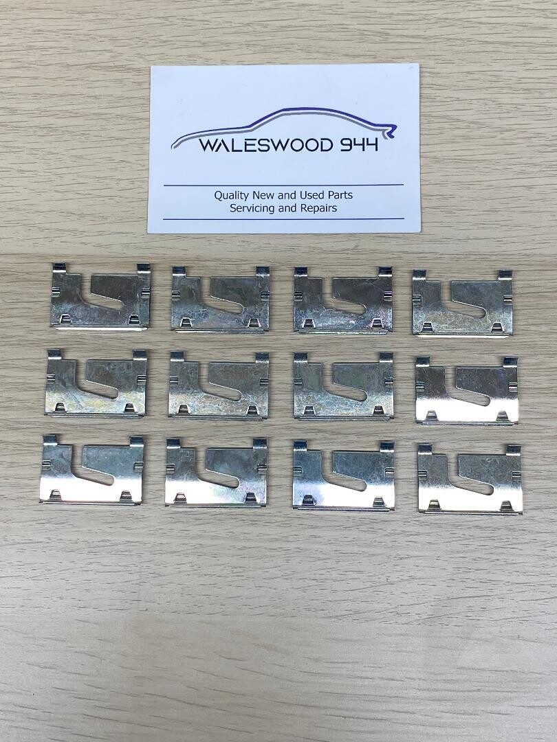 New Porsche 944 924 Windscreen Trim Clips x 12