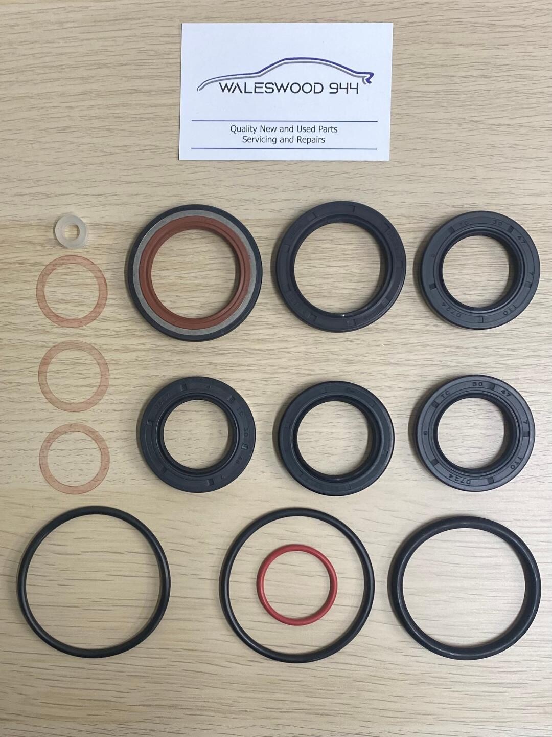 New Porsche 944 924S Front Engine Seal Set