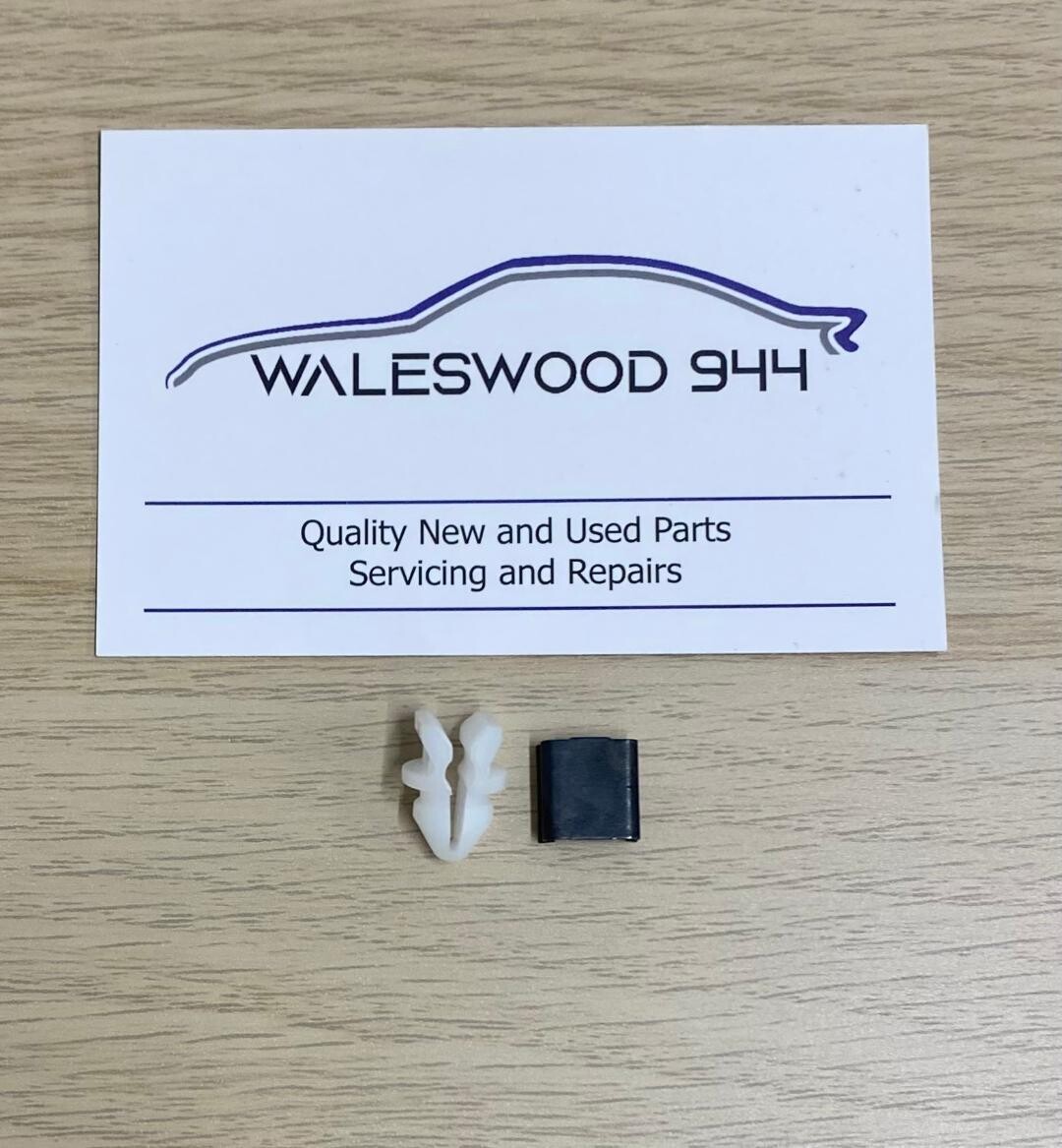 New Porsche 944 Heater Vent Clip