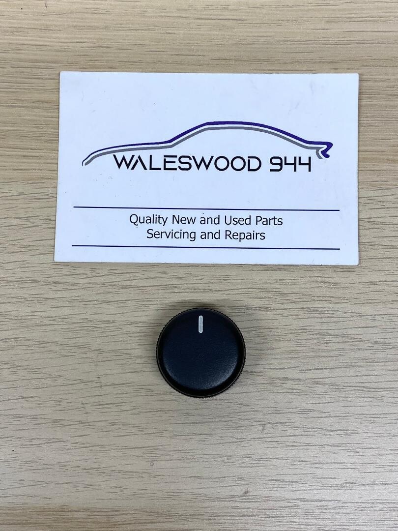 Used Porsche 944 Heater Control Unit Temperature Knob