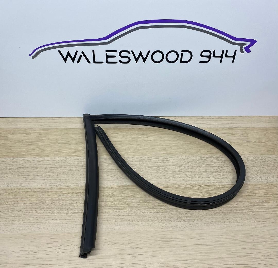Used Porsche 944 Right Side Window Seal 1986 Onwards