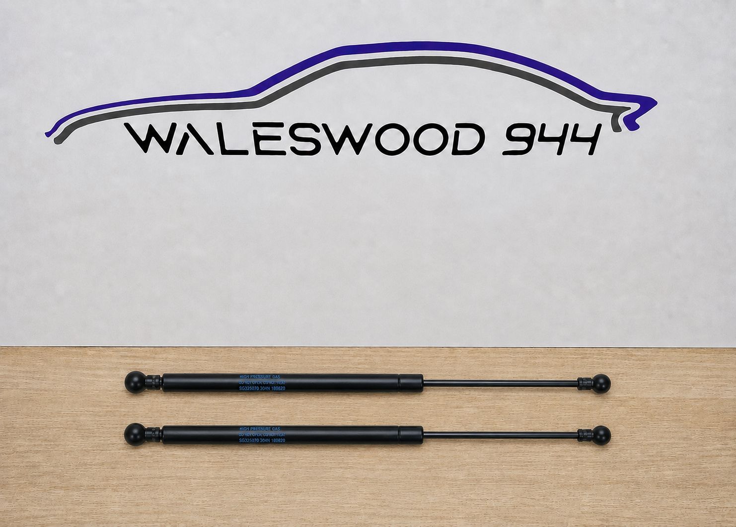 New Porsche 944 Cabriolet Boot Struts