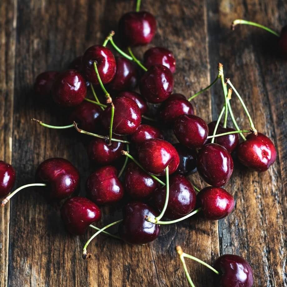 ORGANIC CHERRIES KG