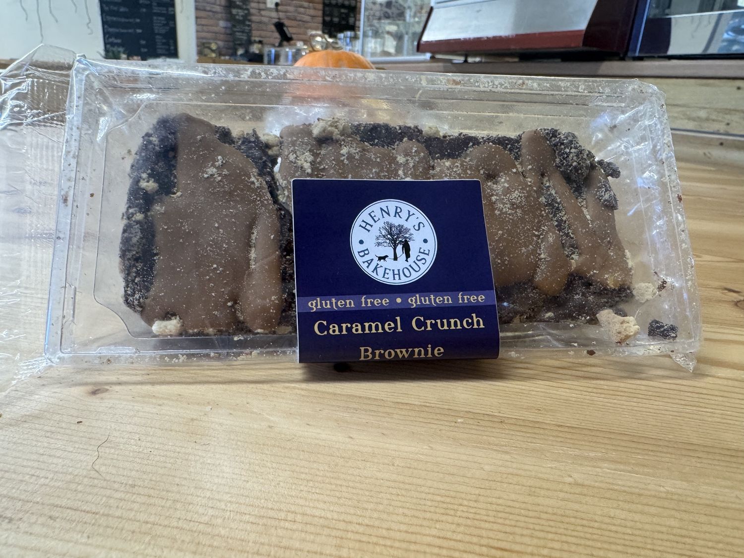CARAMEL CRUNCH BROWNIE