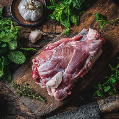 LAMB SHOULDER
