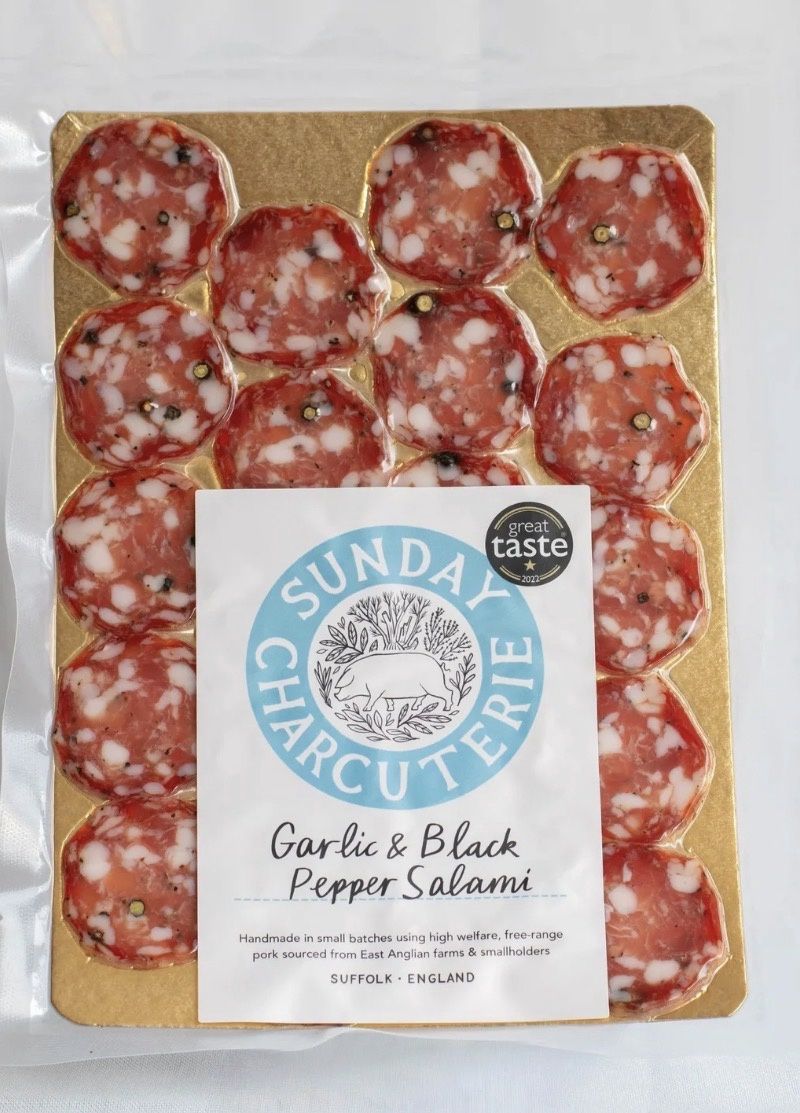 GARLIC &amp; BLACK PEPPER SALAMI SLICES