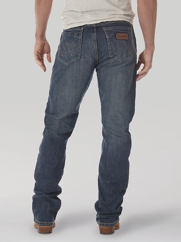 MEN'S WRANGLER RETRO® SLIM FIT BOOTCUT JEAN IN LAYTON