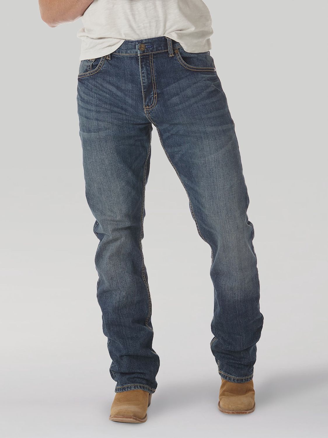 Wrangler Men’s Retro Slim Fit Bootcut Jean- Layton