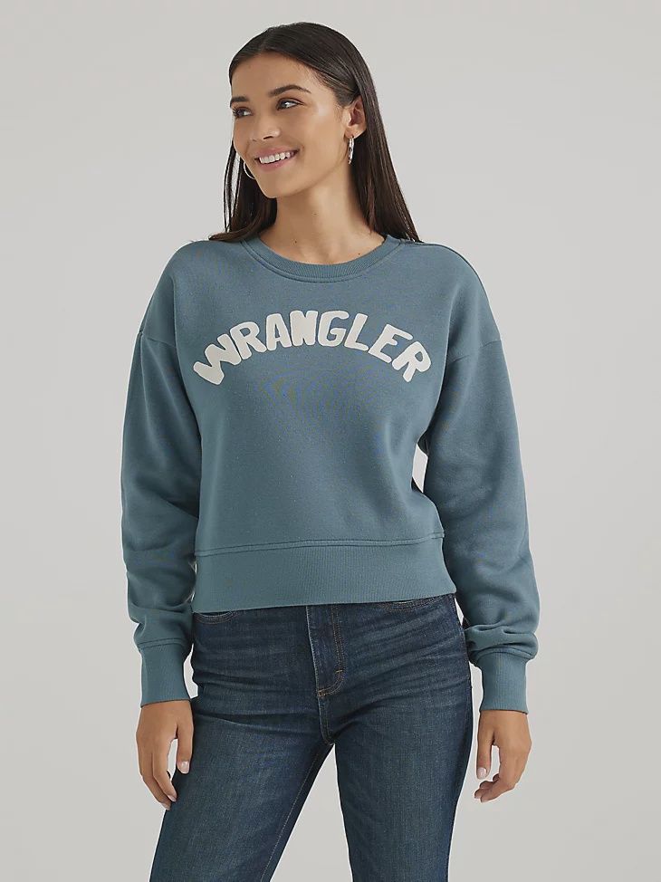 Women&#39;s Wrangler Shabby Logo Pullover Sweatshirt in Blue