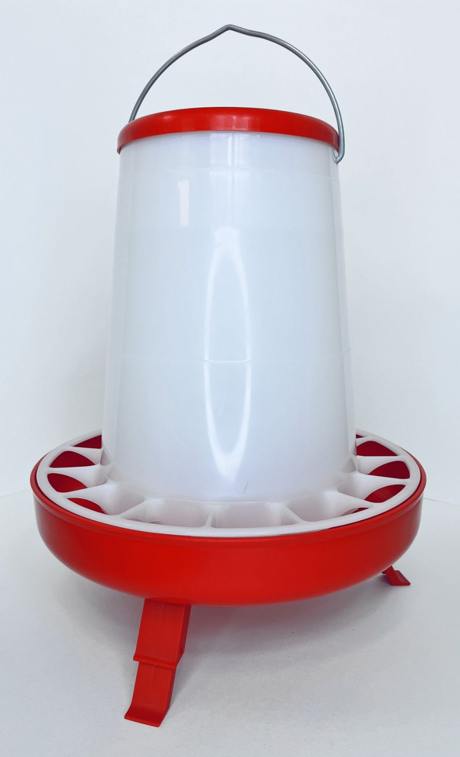 Poultry Feeder with Collapsible Legs