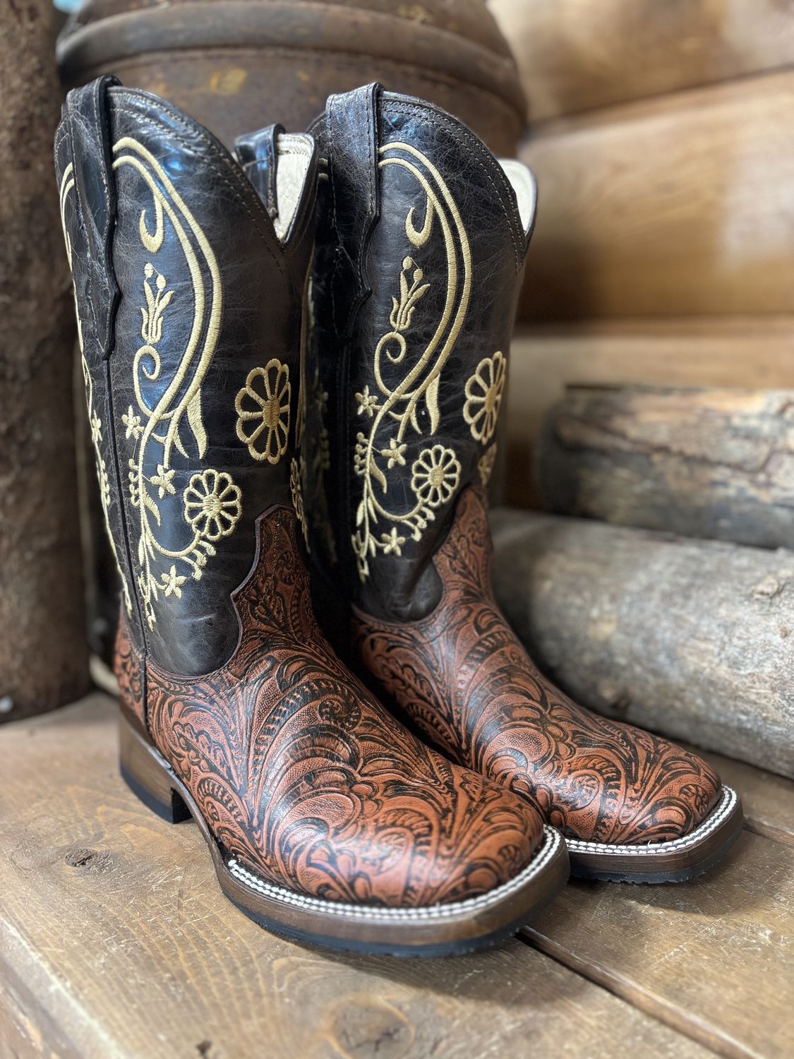 OK Corral Co. Women’s Tooled Cognac Cowboy Boot