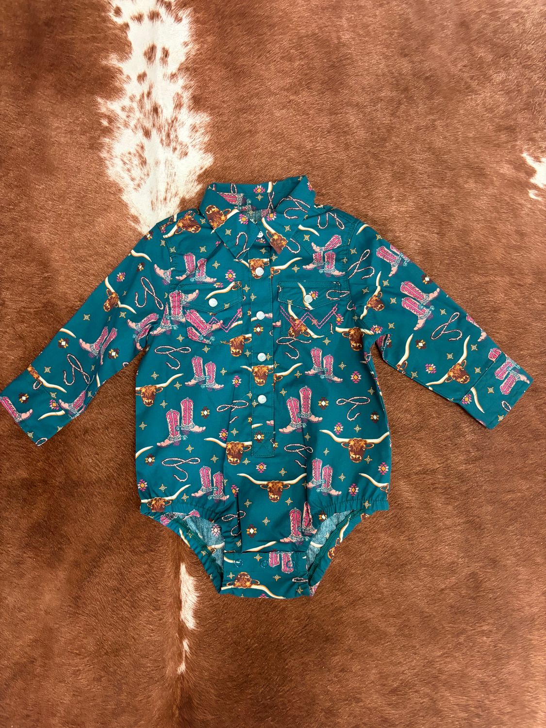 Wrangler Baby Girl's Long Sleeve Allover Print Western Snap Bodysuit in Green