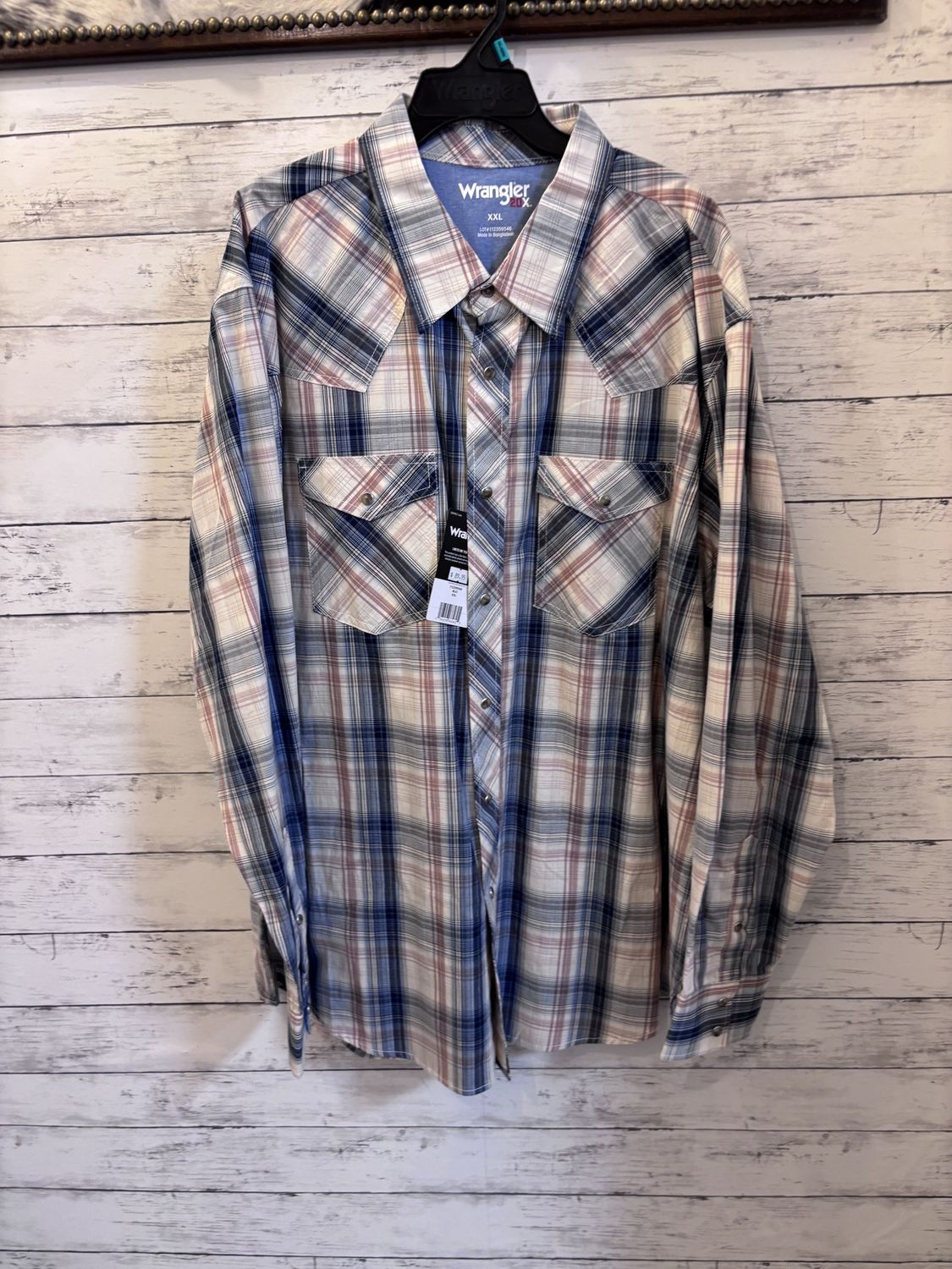 Wrangler® 20X® Competition Advanced Comfort Long Sleeve Shirt - Classic Fit - White/Blue