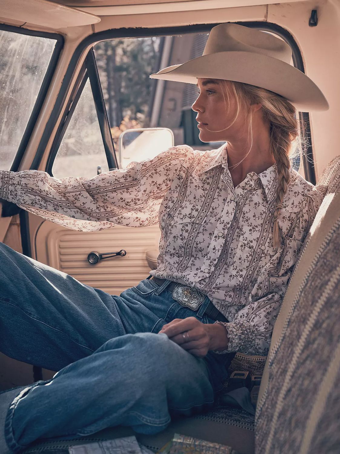 Wrangler Women's Puffed Long Sleeve Pearl Snap - White &amp; Floral