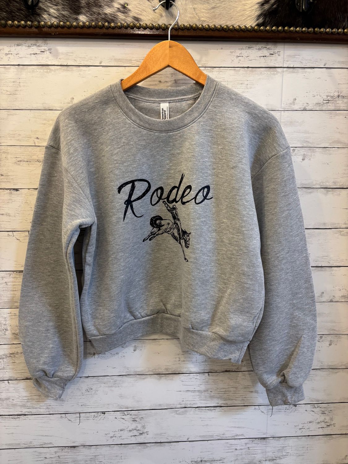Rodeo Crewneck- Grey