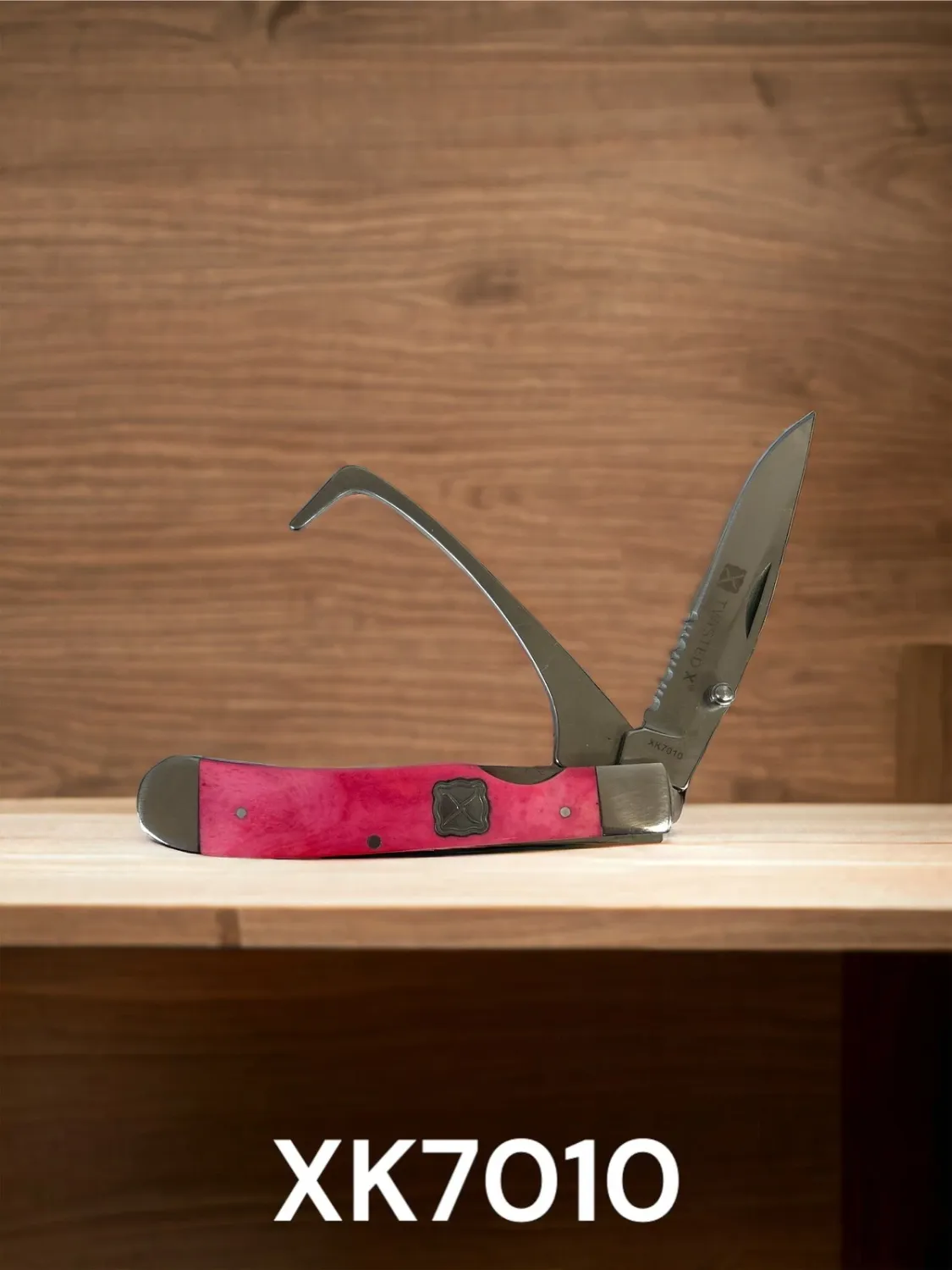 Twisted X Knife Serrated with Hoof Pick - Pink