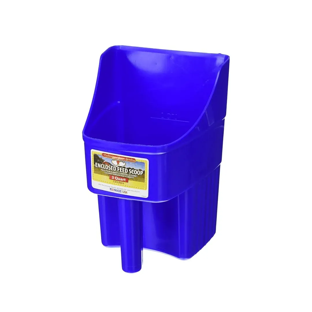 Enclosed Feed Scoop