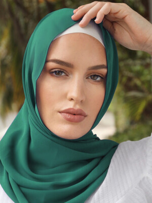 Premium Chiffon Hijab - Pine Green