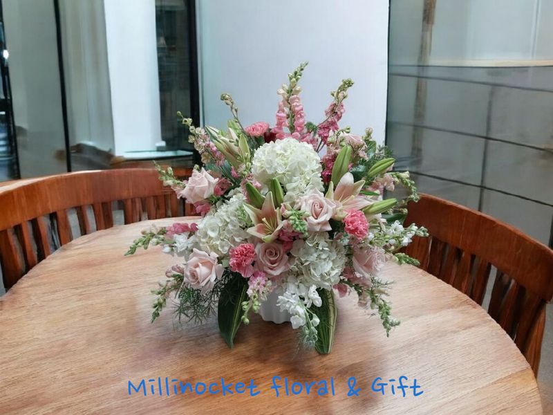 Pinks and whites table arrangement PLEASE CALL TO ORDER