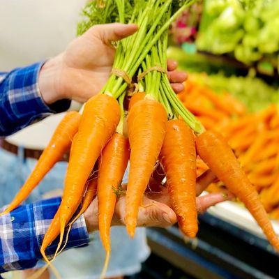 Orange Carrots - lb