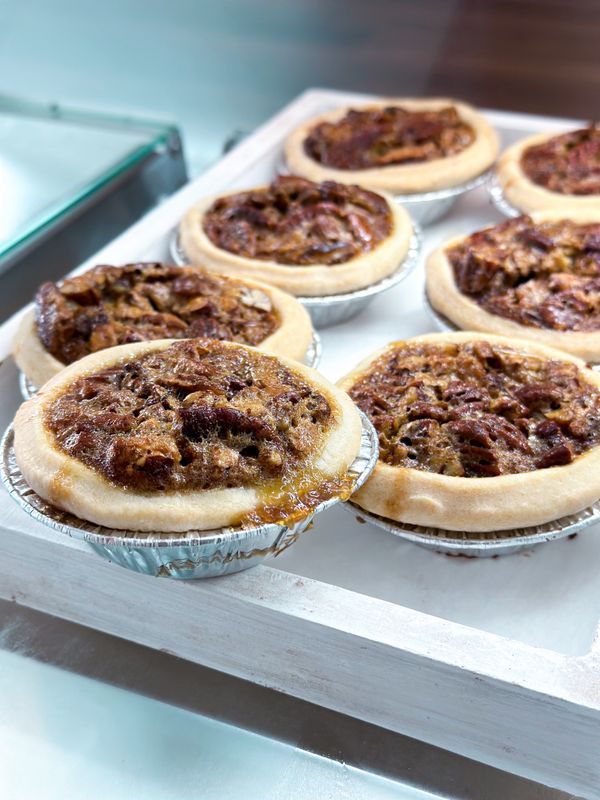 Holiday Mini Pecan Pie (DF)