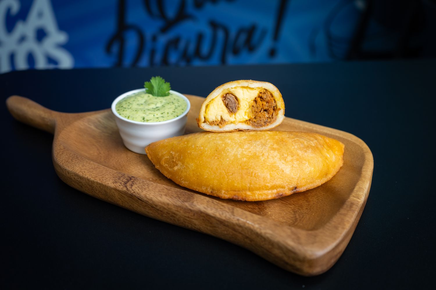 EMPANADAS FRITAS CARNE MECHADA