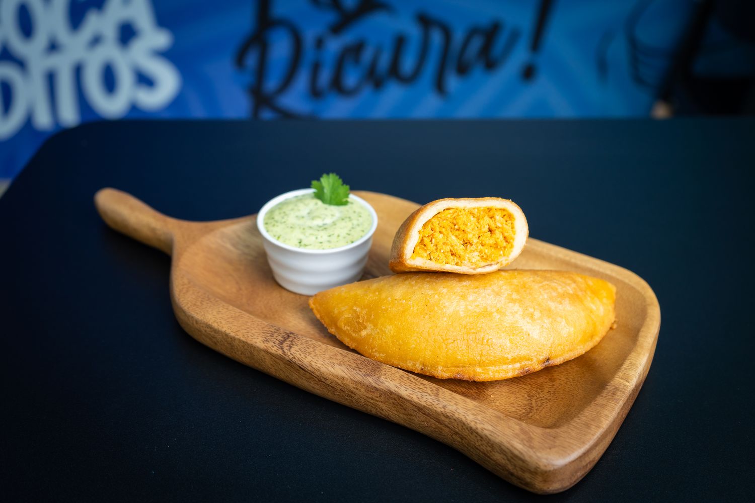 EMPANADA CAZON ( FISH) EMPANADA CAZON ( FISH)