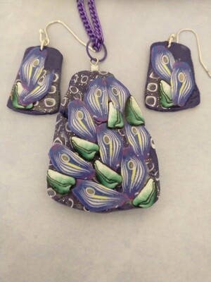 Unique Purple Flowers Necklace sets