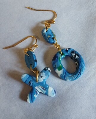 Valentine's Heart Earrings (blue)