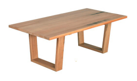 ARI COFFEE TABLE MK2 (CLEAR LEGS)