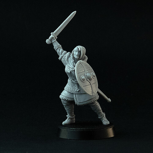 Female Viking miniature (Shield Maiden Captain)