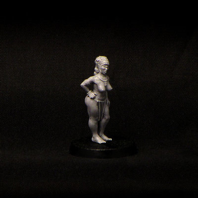 Female Cyclops miniature, 28 mm female fantasy wargame miniature for DnD, Dungeons and Dragons.