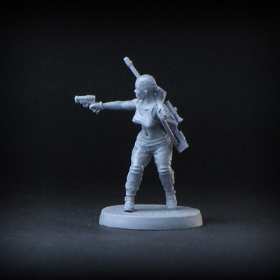 Silvia - Female Soldier (Trooper) military miniature 28mm