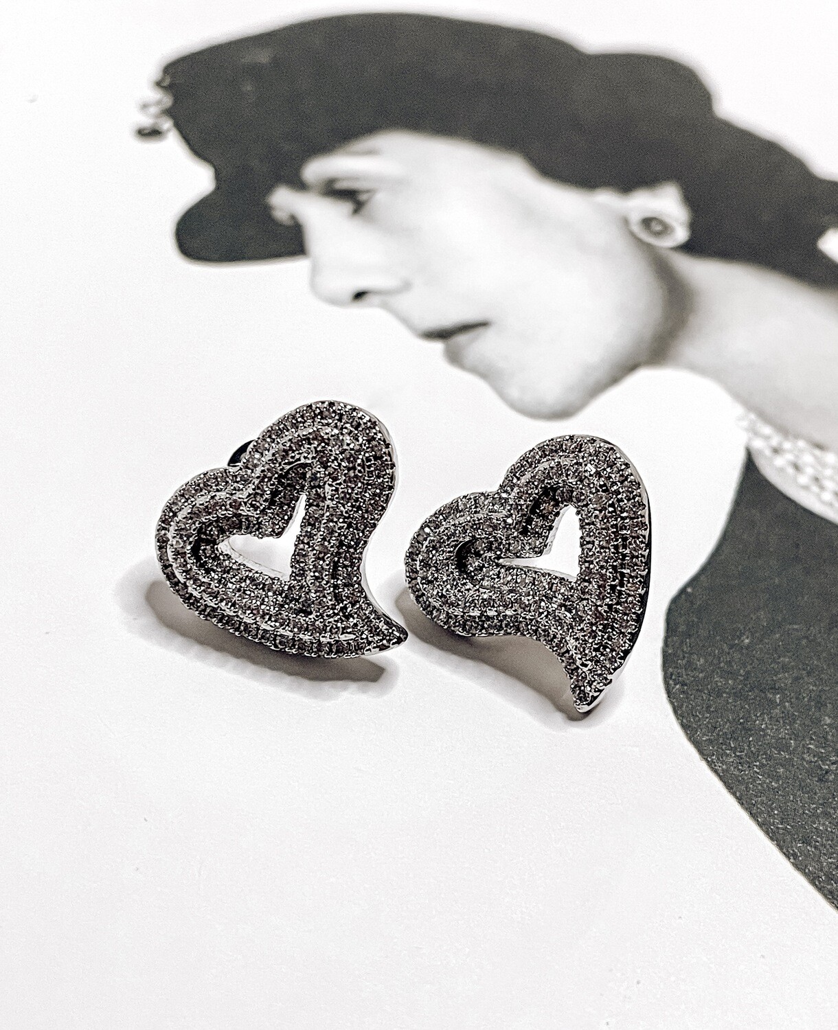 Vanessa&#39;s Heart Earrings
