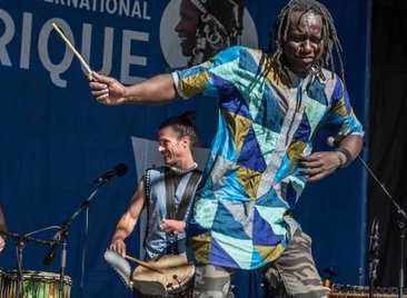 Atelier de Danse Sabar avec Sadio Sissokho : Plongez dans l&#39;Énergie et l&#39;Héritage des Griots !